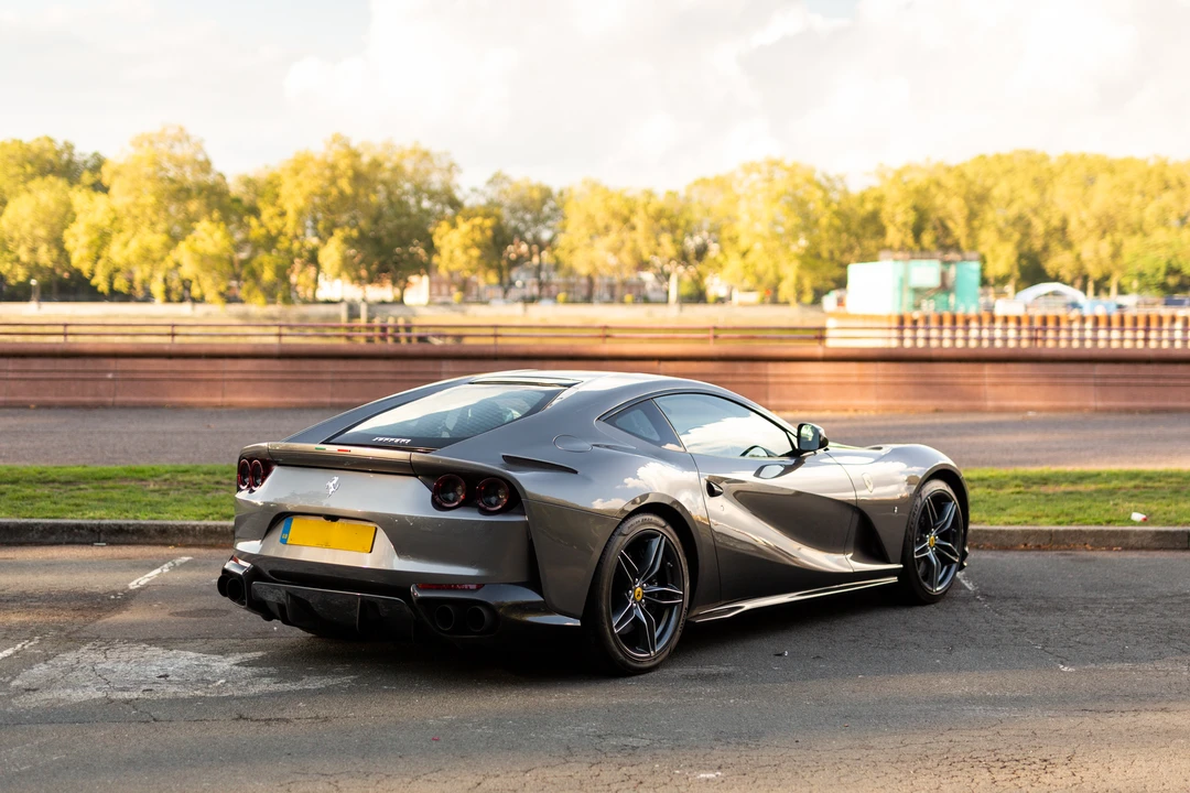 2018 Ferrari 812 Superfast - Image 17 of 31