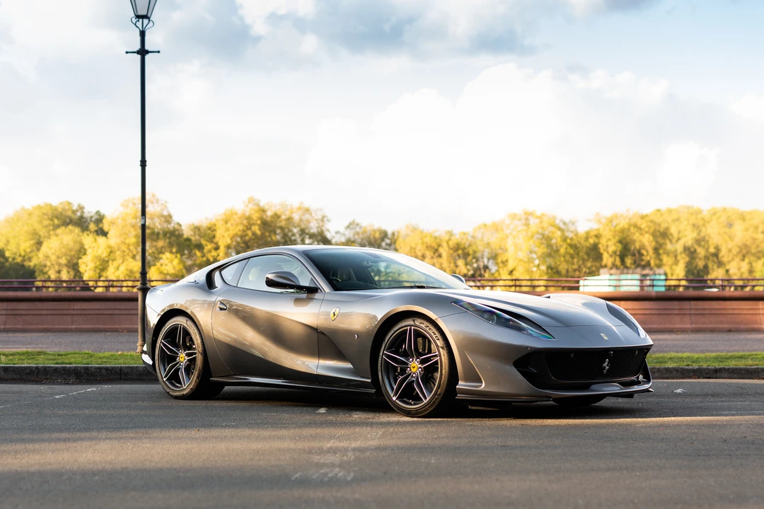 2018 Ferrari 812 Superfast - Image 4 of 31