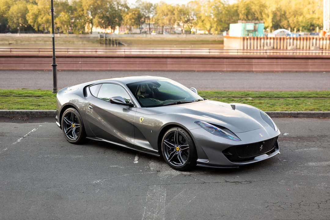 2018 Ferrari 812 Superfast - Image 5 of 31