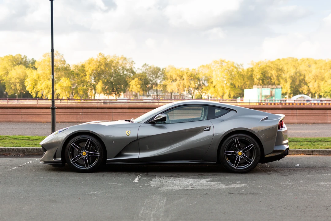 2018 Ferrari 812 Superfast - Image 13 of 31
