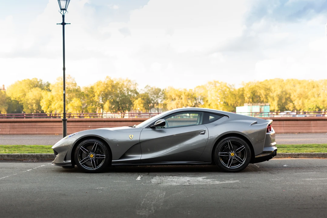 2018 Ferrari 812 Superfast - Image 12 of 31