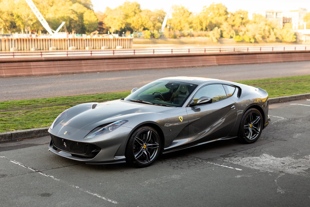 2018 Ferrari 812 Superfast - Image 10 of 31