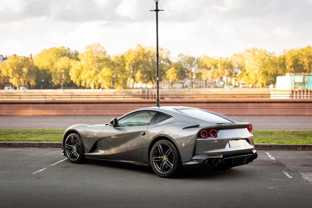 2018 Ferrari 812 Superfast - Image 23 of 31