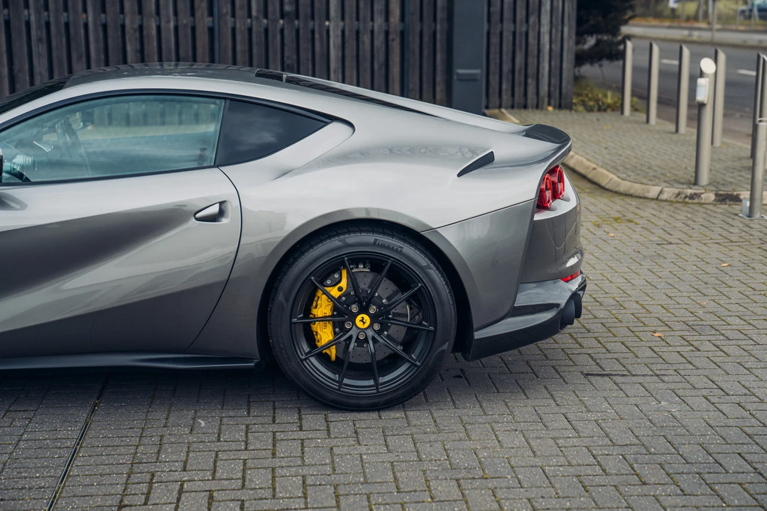 2018 Ferrari 812 Superfast - Image 26 of 31