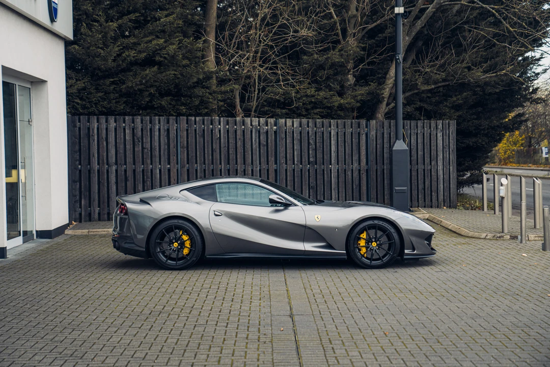 2018 Ferrari 812 Superfast - Image 6 of 31