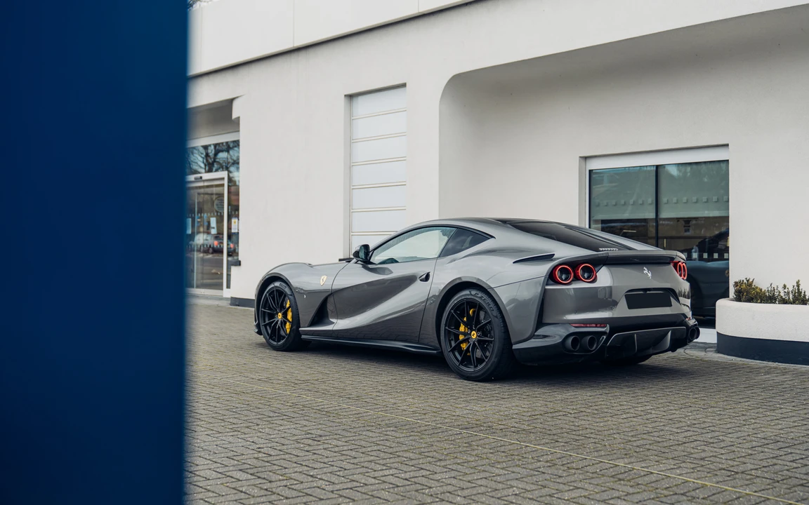 2018 Ferrari 812 Superfast - Image 8 of 31