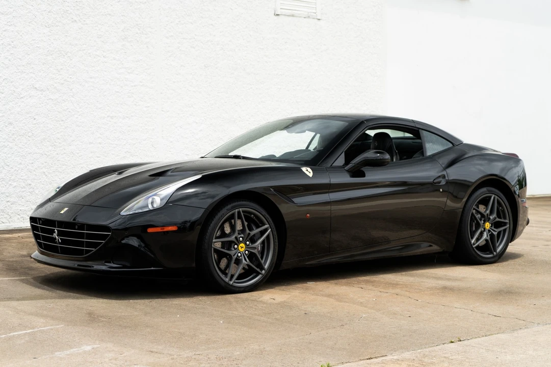 2018 Ferrari California T - Image 15 of 31