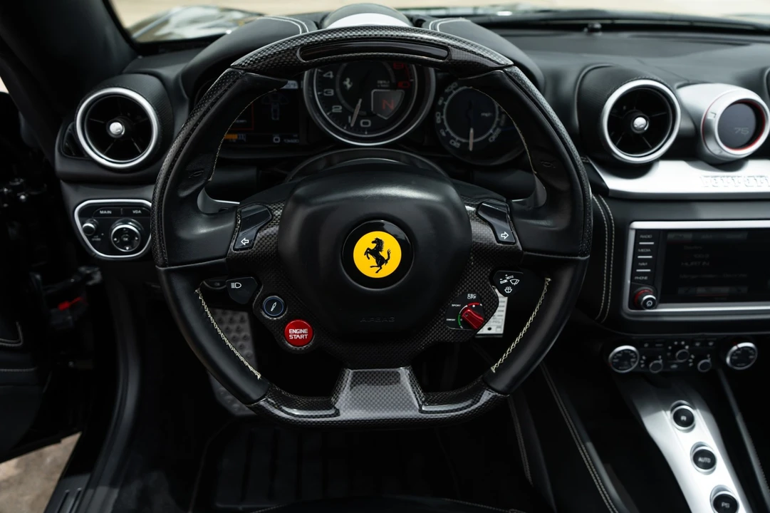 2018 Ferrari California T - Image 10 of 31