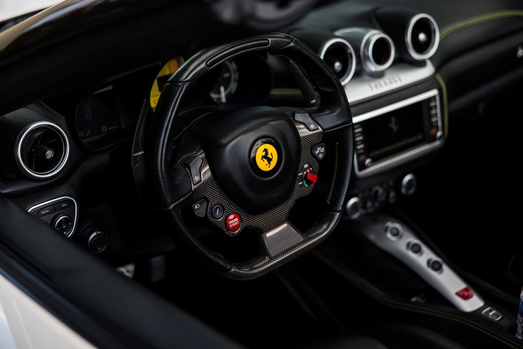 2018 Ferrari California T - Image 17 of 21