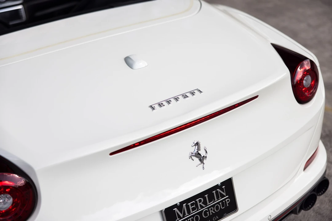 2018 Ferrari California T - Image 10 of 21