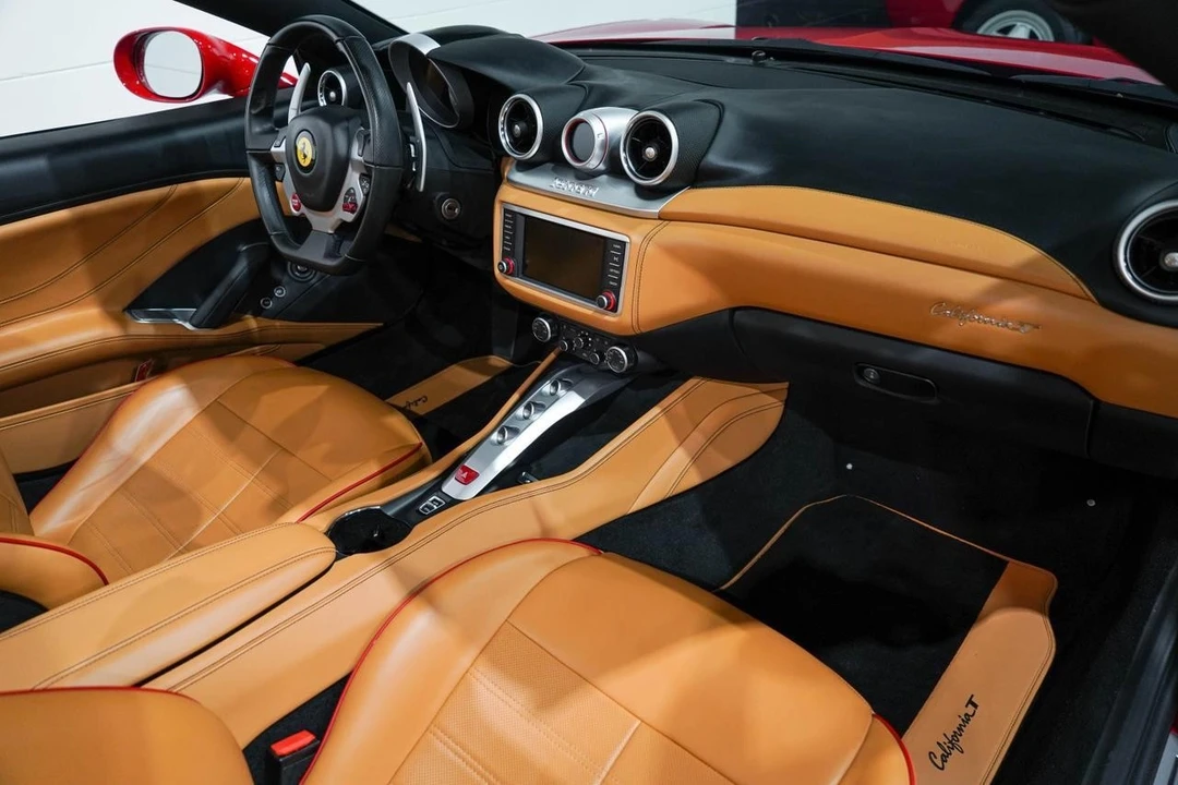 2018 Ferrari California T - Image 18 of 21