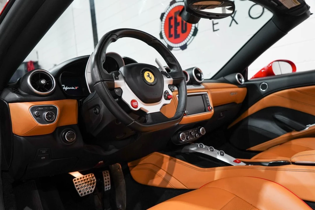 2018 Ferrari California T - Image 11 of 21