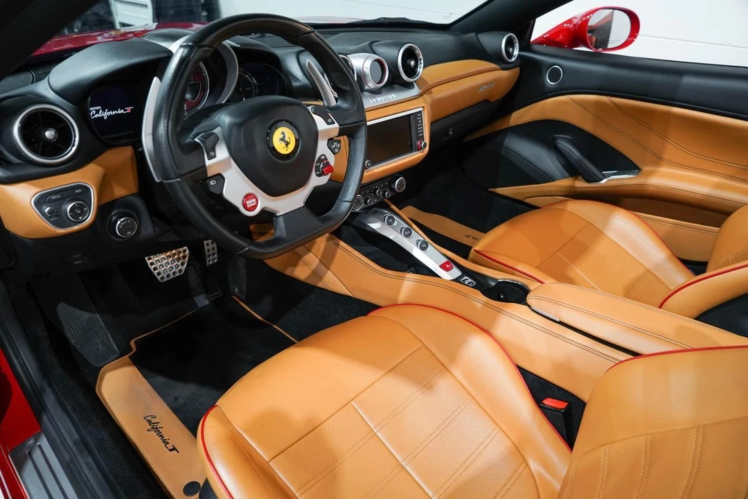 2018 Ferrari California T - Image 2 of 21