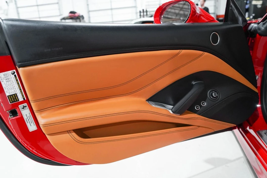 2018 Ferrari California T - Image 21 of 21
