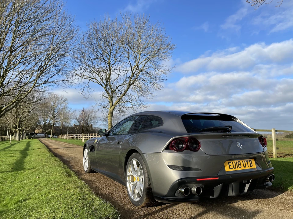 2018 Ferrari GTC4Lusso T - Image 16 of 31