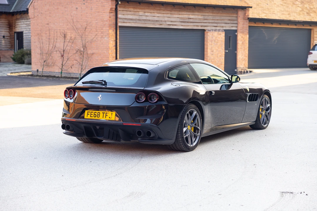 2018 Ferrari GTC4Lusso T - Image 14 of 31