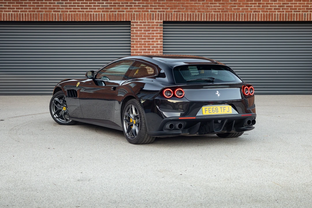 2018 Ferrari GTC4Lusso T - Image 23 of 31