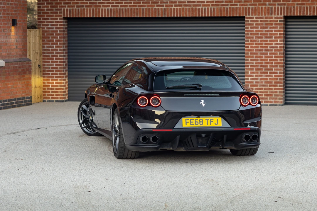 2018 Ferrari GTC4Lusso T - Image 24 of 31