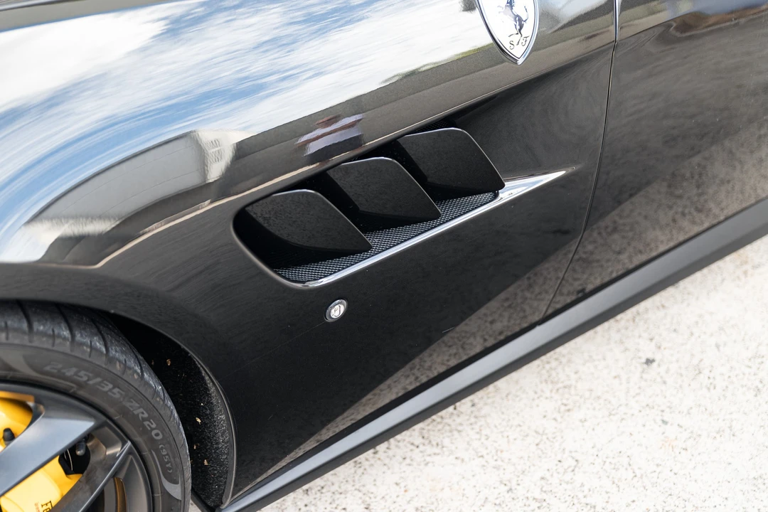 2018 Ferrari GTC4Lusso T - Image 17 of 31