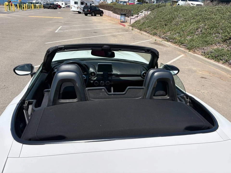 2018 Fiat 124 Spider - Image 24 of 24