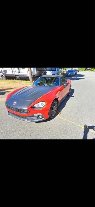 2018 Fiat 124 Spider - Image 2 of 5