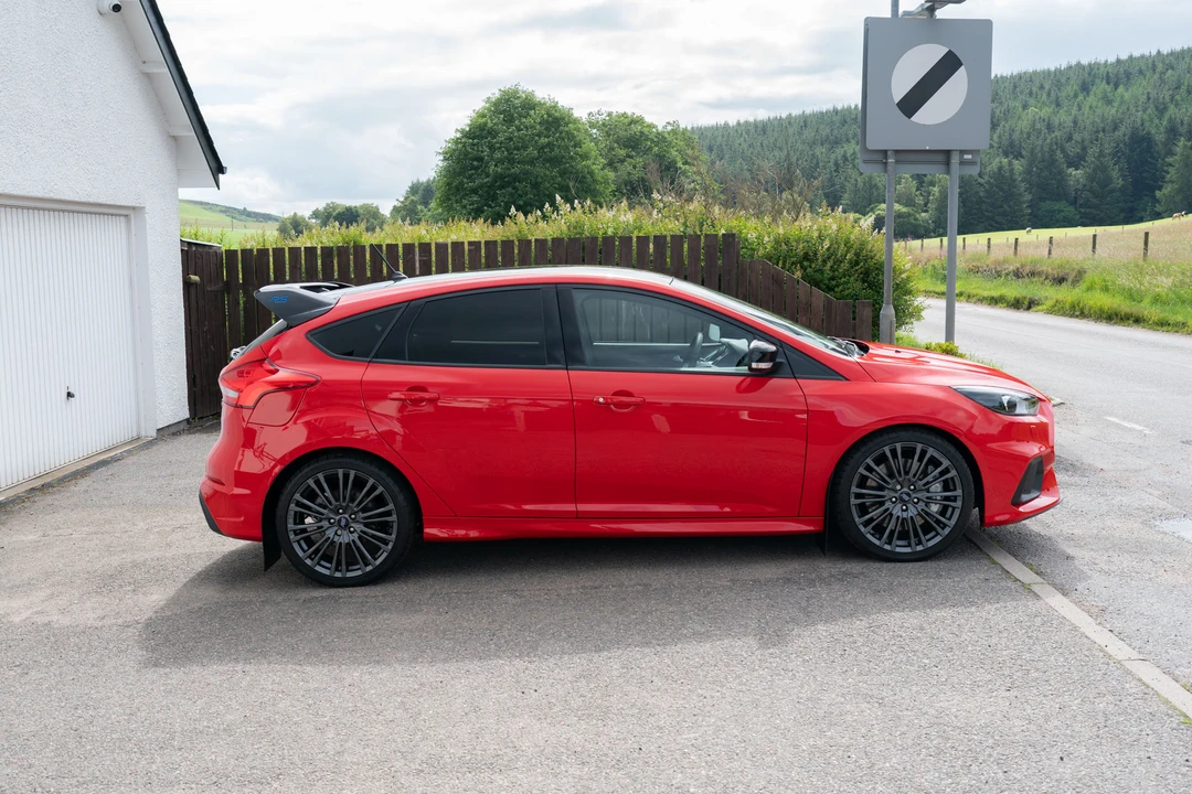 2018 Ford Focus RS 3rd Gen - Image 9 of 31