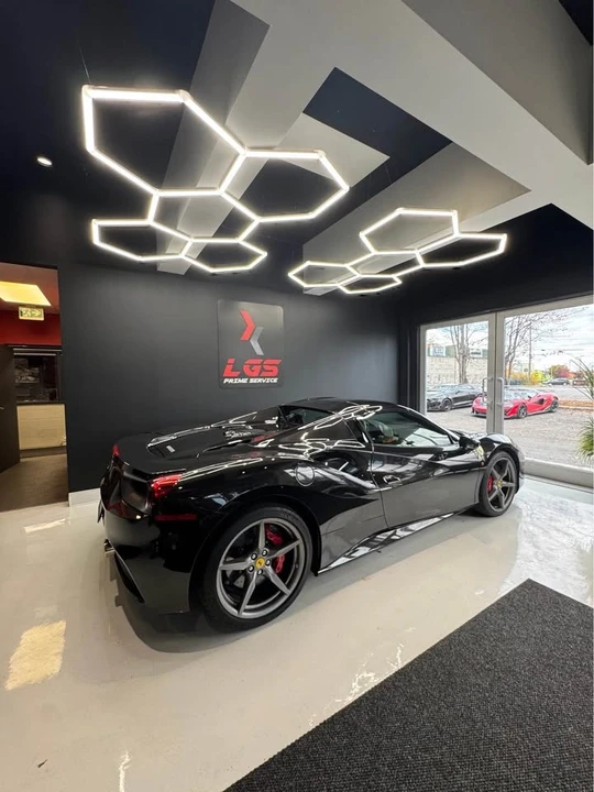 2018 Ferrari 488 - Image 5 of 8