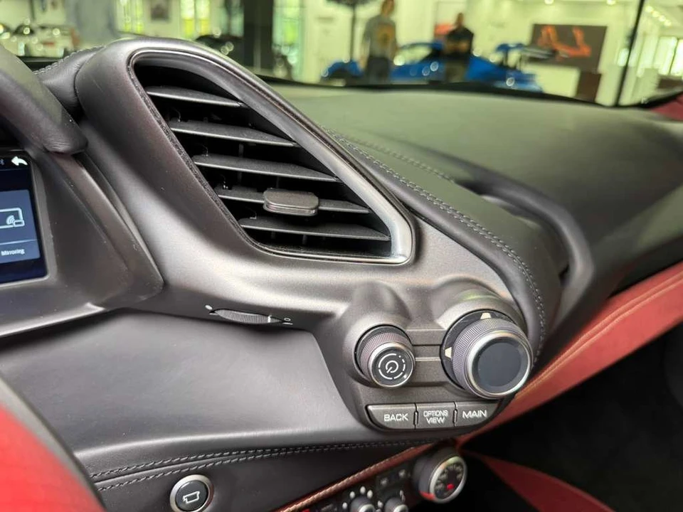 2018 Ferrari 488 - Image 18 of 21