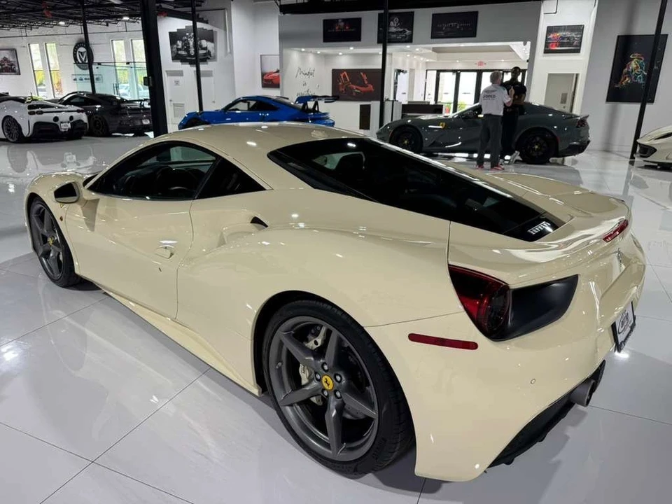 2018 Ferrari 488 - Image 5 of 12