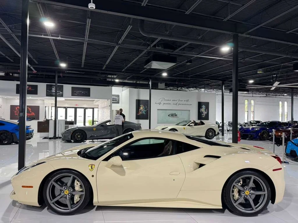 2018 Ferrari 488 - Image 4 of 12