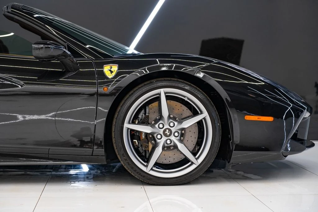 2018 Ferrari 488 GTB - Image 10 of 31
