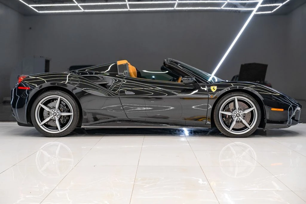 2018 Ferrari 488 GTB - Image 8 of 31