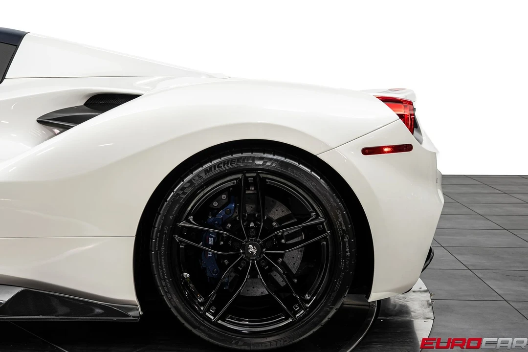2018 Ferrari 488 GTB - Image 26 of 31