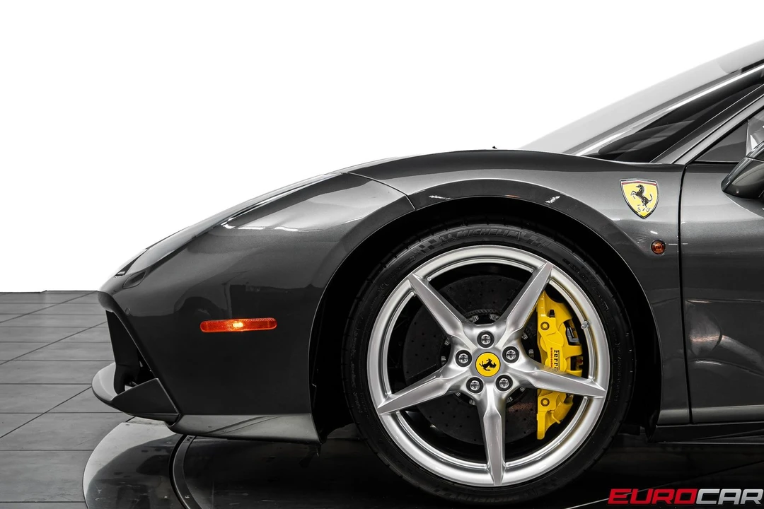 2018 Ferrari 488 GTB - Image 17 of 31
