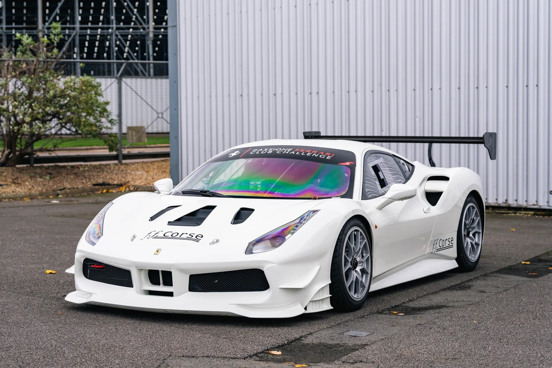 2018 Ferrari 488 - Image 11 of 31