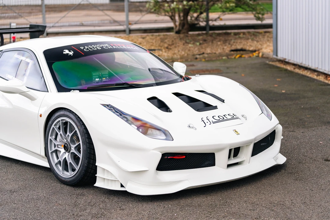 2018 Ferrari 488 - Image 28 of 31