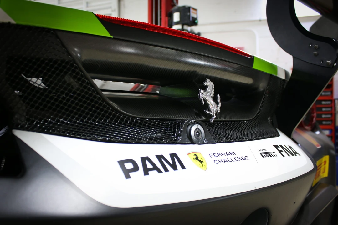 2018 Ferrari 488 - Image 27 of 31