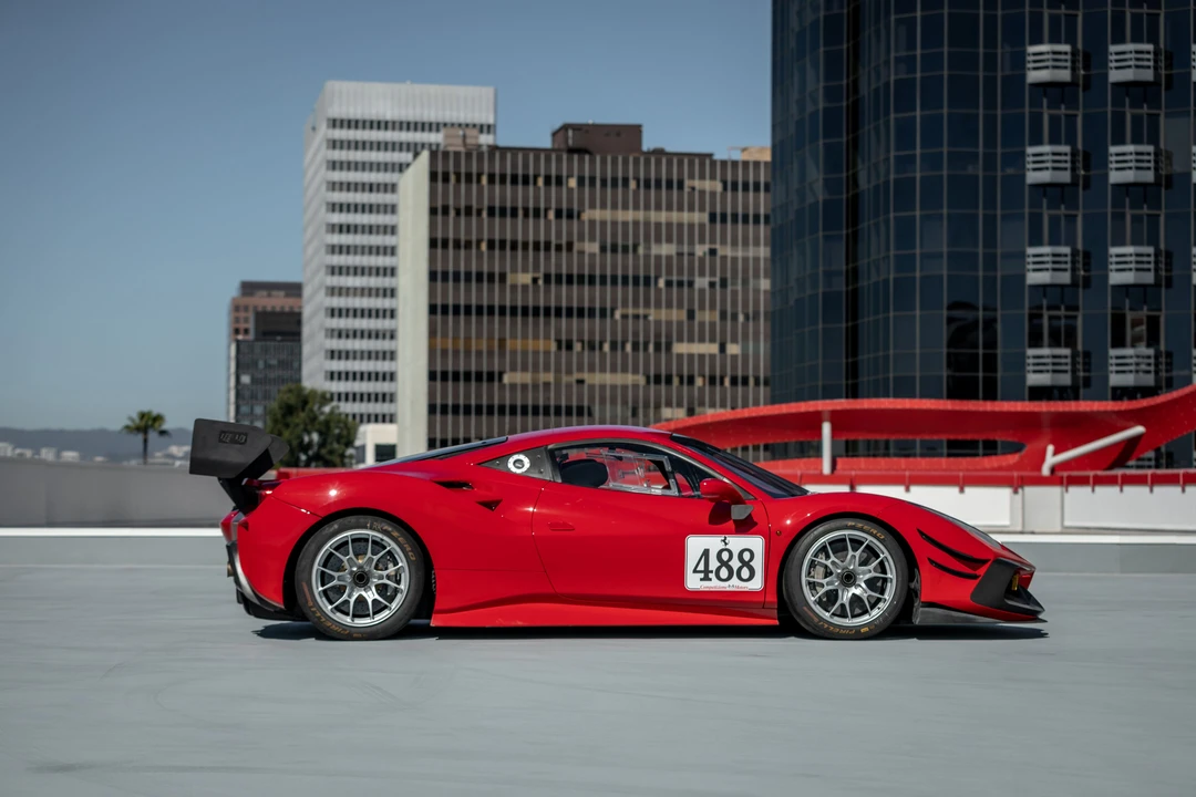 2018 Ferrari 488 - Image 10 of 31