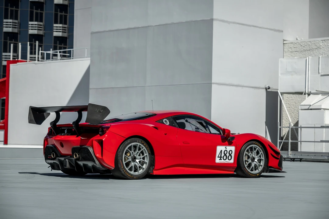 2018 Ferrari 488 - Image 11 of 31