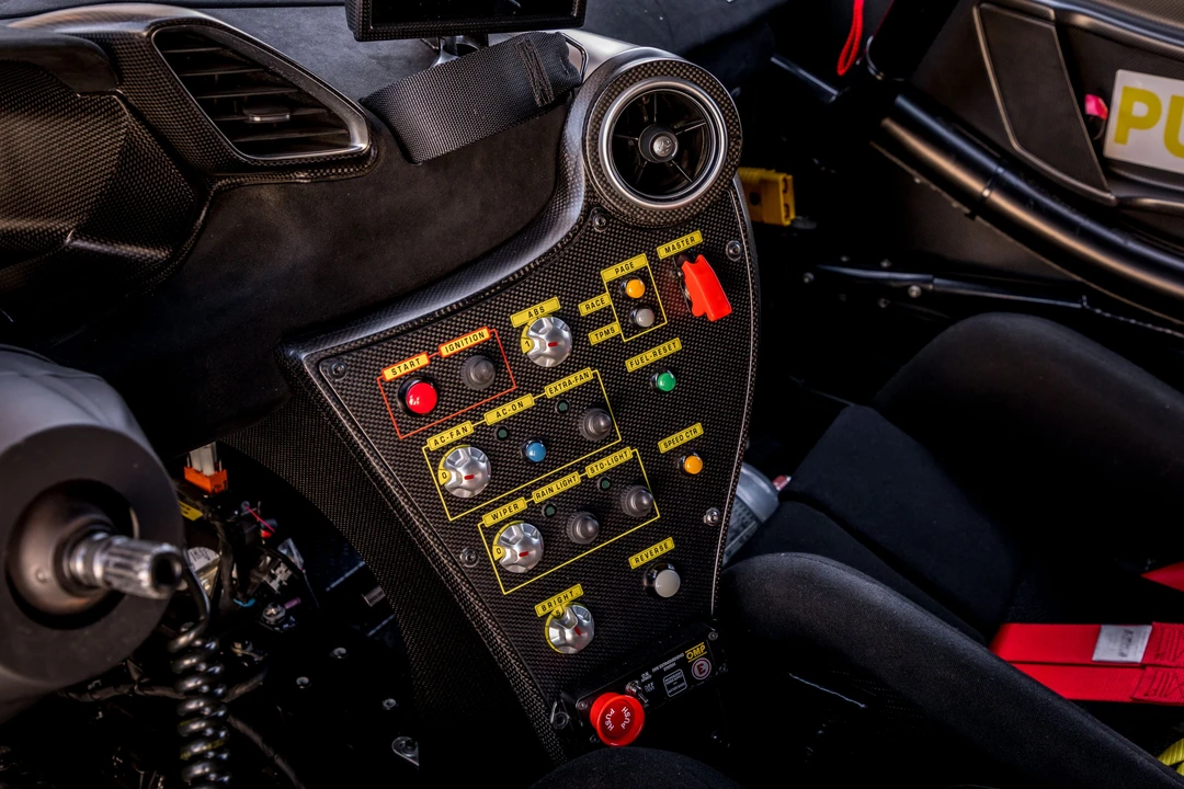 2018 Ferrari 488 - Image 26 of 31