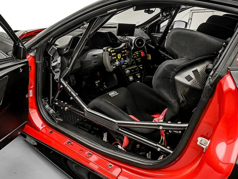 2018 Ferrari 488 - Image 11 of 17