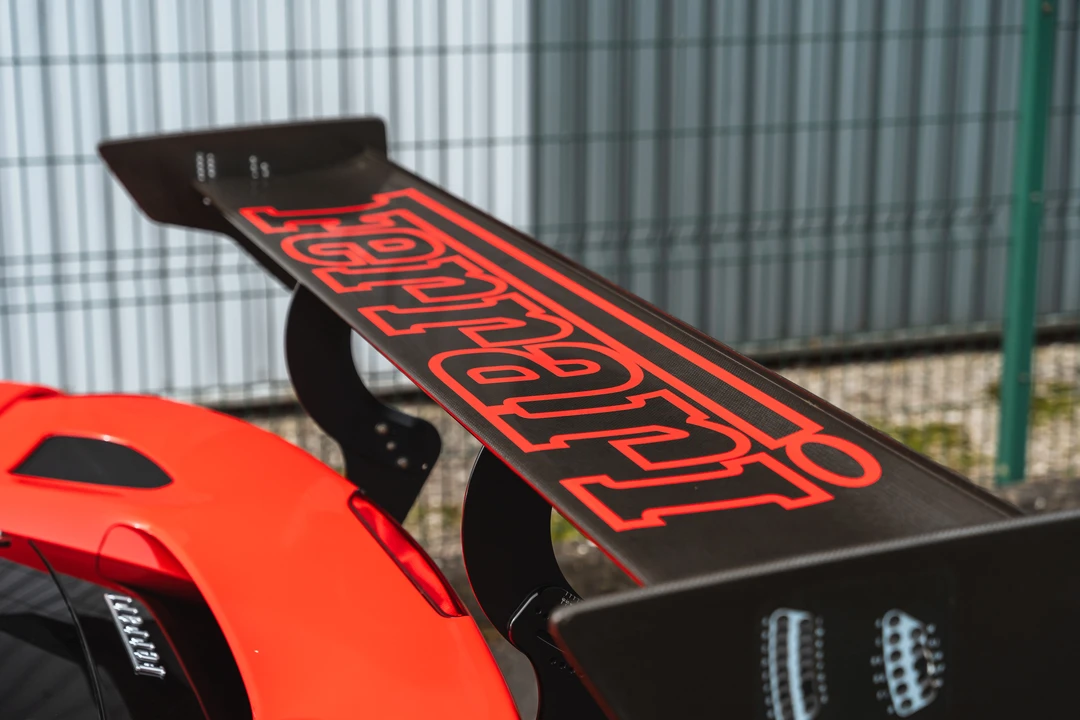 2018 Ferrari 488 - Image 25 of 31