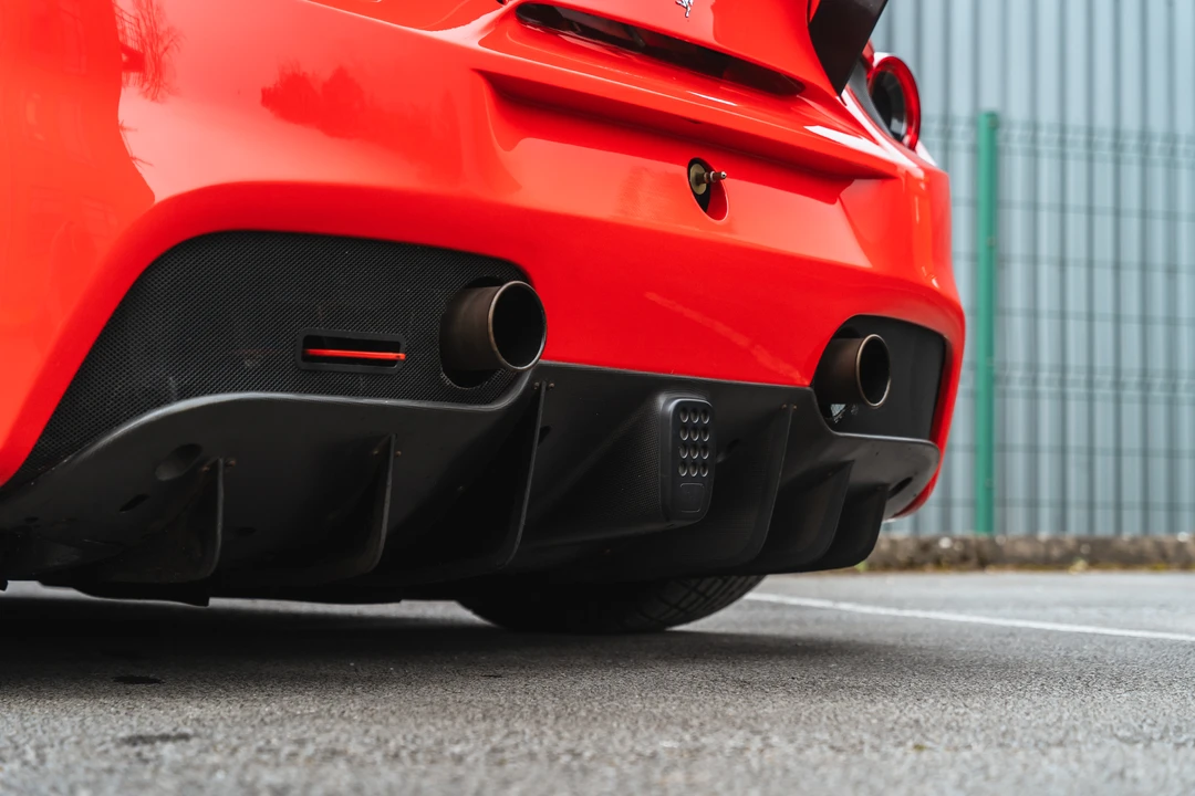 2018 Ferrari 488 - Image 26 of 31