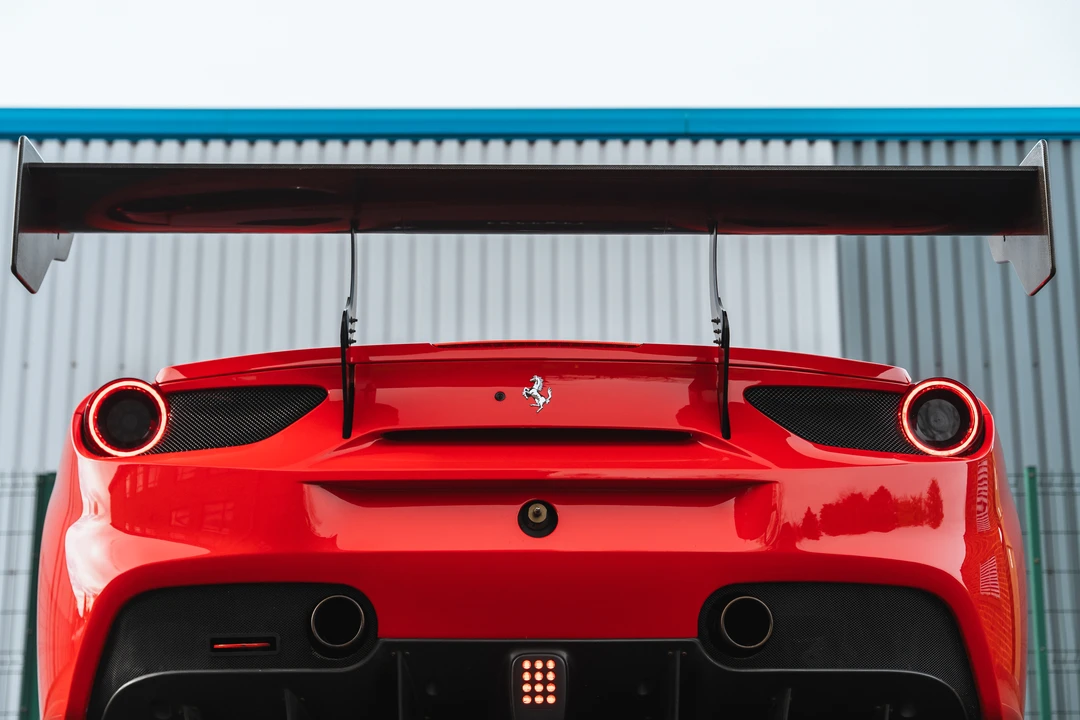 2018 Ferrari 488 - Image 28 of 31