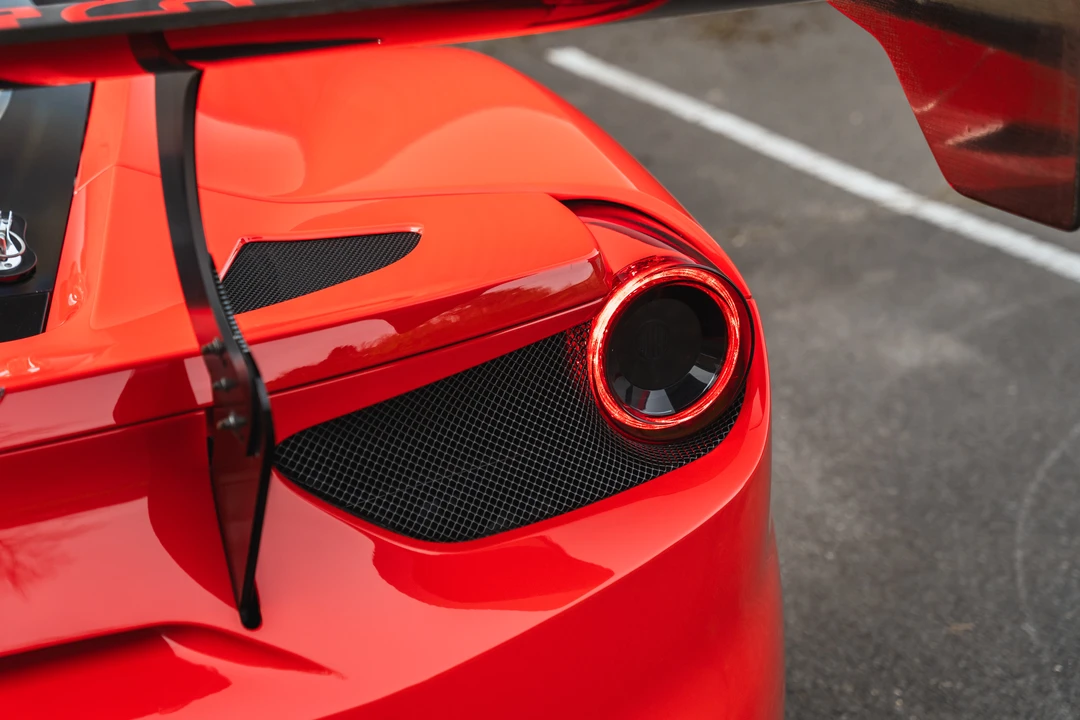 2018 Ferrari 488 - Image 29 of 31