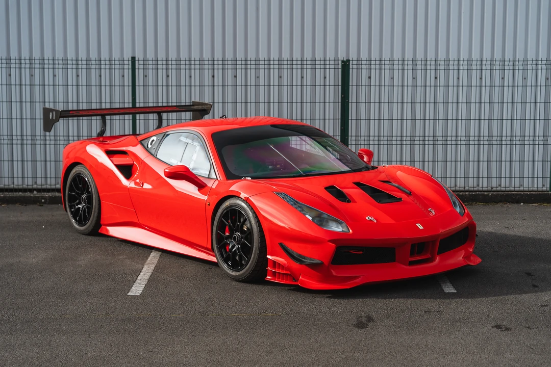 2018 Ferrari 488 - Image 10 of 31