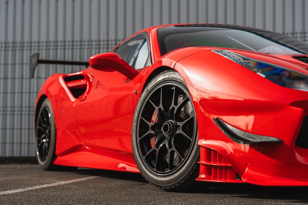 2018 Ferrari 488 - Image 21 of 31