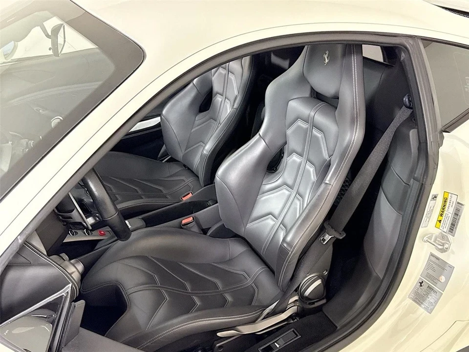 2018 Ferrari 488 GTB - Image 11 of 12