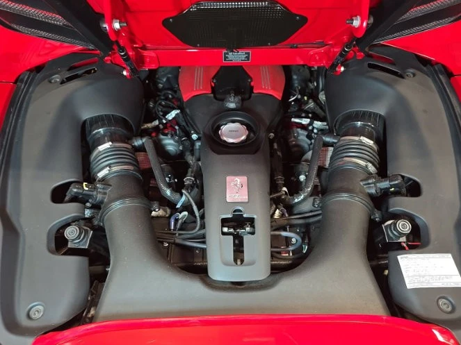 2018 Ferrari 488 GTB - Image 8 of 9