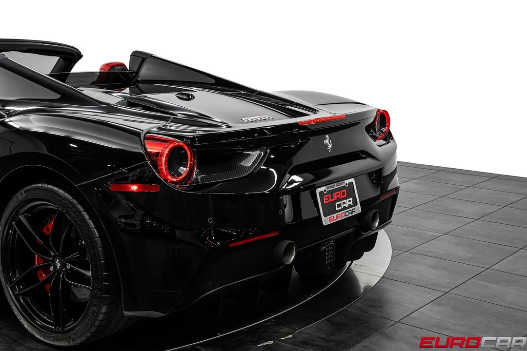 2018 Ferrari 488 GTB - Image 21 of 31